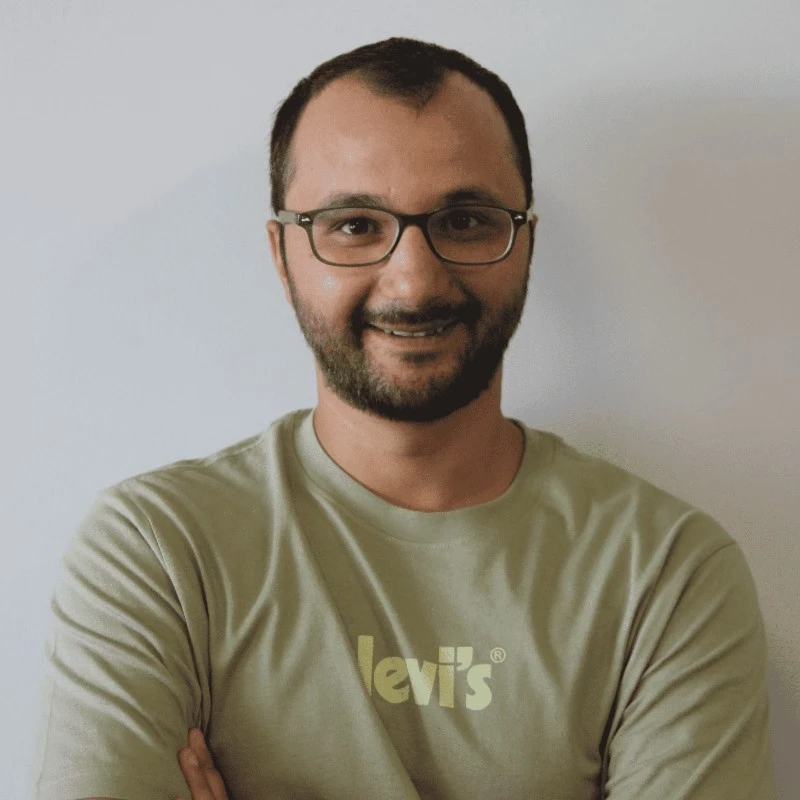 Ünal Zorlu - Baş Tədqiqat və İnkişaf (R&D) Mütəxəssisi